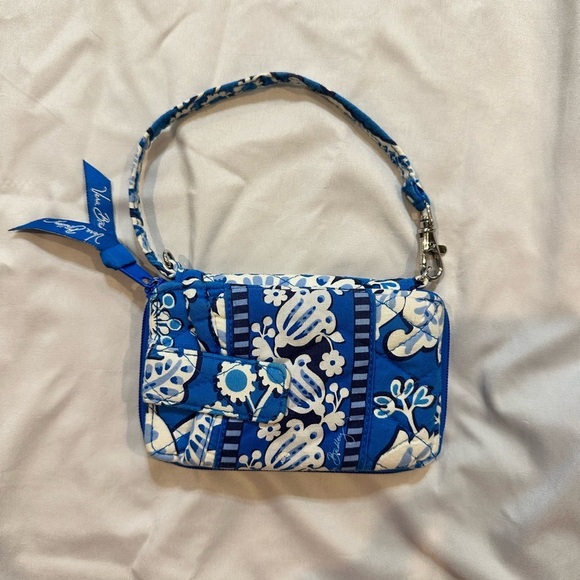 Vera Bradley Handbags - Vera Bradley Blue and White Floral Clutch Wristlet